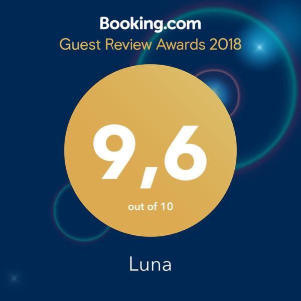 Luna Жельона Гора Екстериор снимка